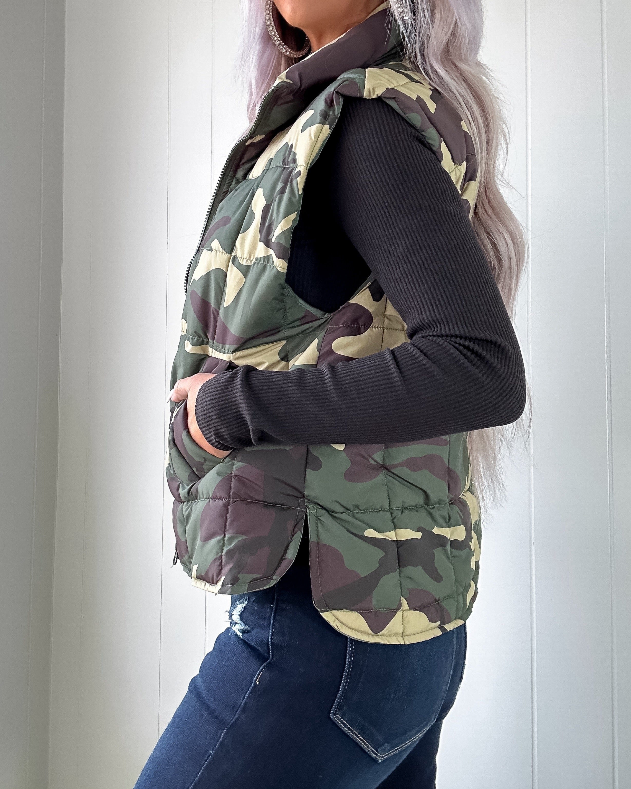 Spotlight Puffer Vest - Camo